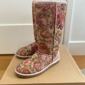 Women’s Ugg Classic Tall Romantic Floral Blush Size 8